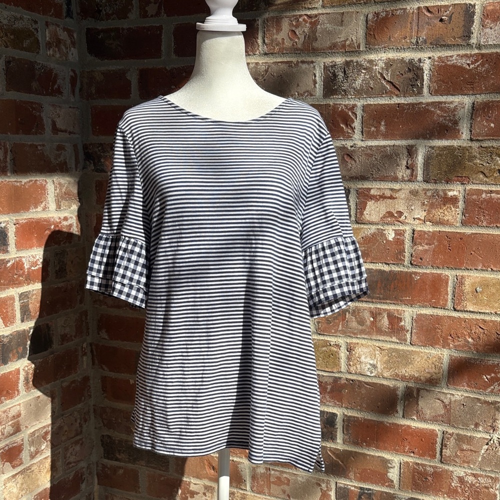 Chico's Navy and White Striped Short Sleeve Gingham pattern Top size 1